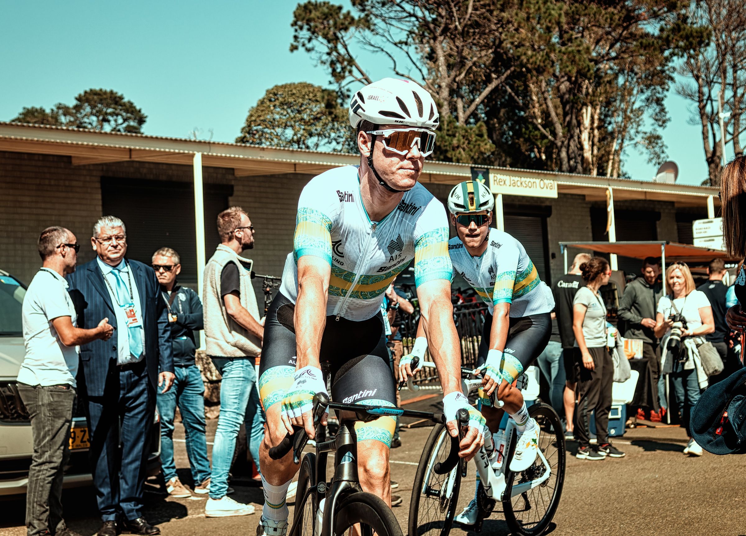Simon Clarke, Australian cyclist for the Australian Cycling Team before the start of the UCI Road World Championships in Wollongong 2022 - Stu Baker
